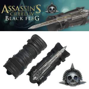Assassins Creed IV Black Flag Roleplay Gauntlet Replica